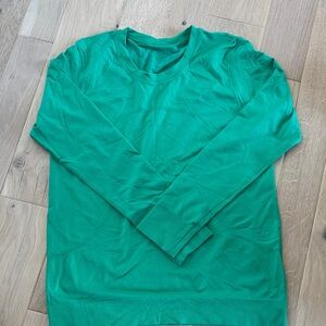 Lululemon swiftly top size 8